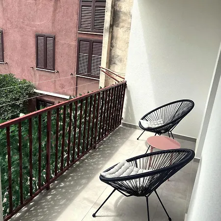 Apartment Elmo